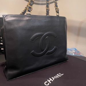 Black Vintage Chanel Tote Purse.